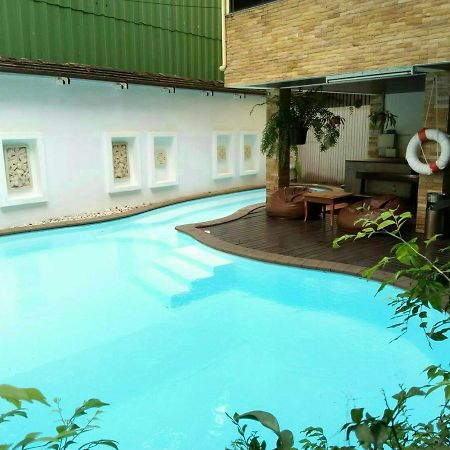 Thana Guesthouse Чіангмай Екстер'єр фото