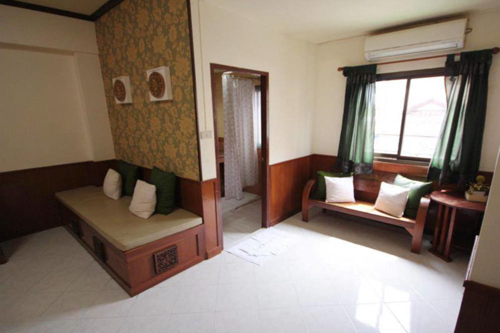 Thana Guesthouse Чіангмай Екстер'єр фото